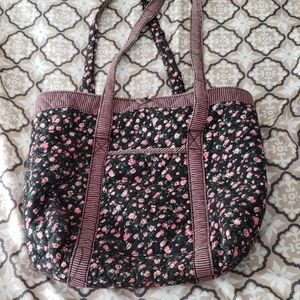 Floral quilt stitch pocketbook